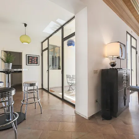 Florence- Ricasoli View شقة فلورنس